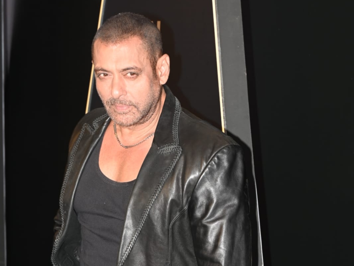 سلمان خان يثير التكهنات بإطلالة جديدة خلال احتفالية «Lagaan».. هل يستعد لفيلم جديد؟