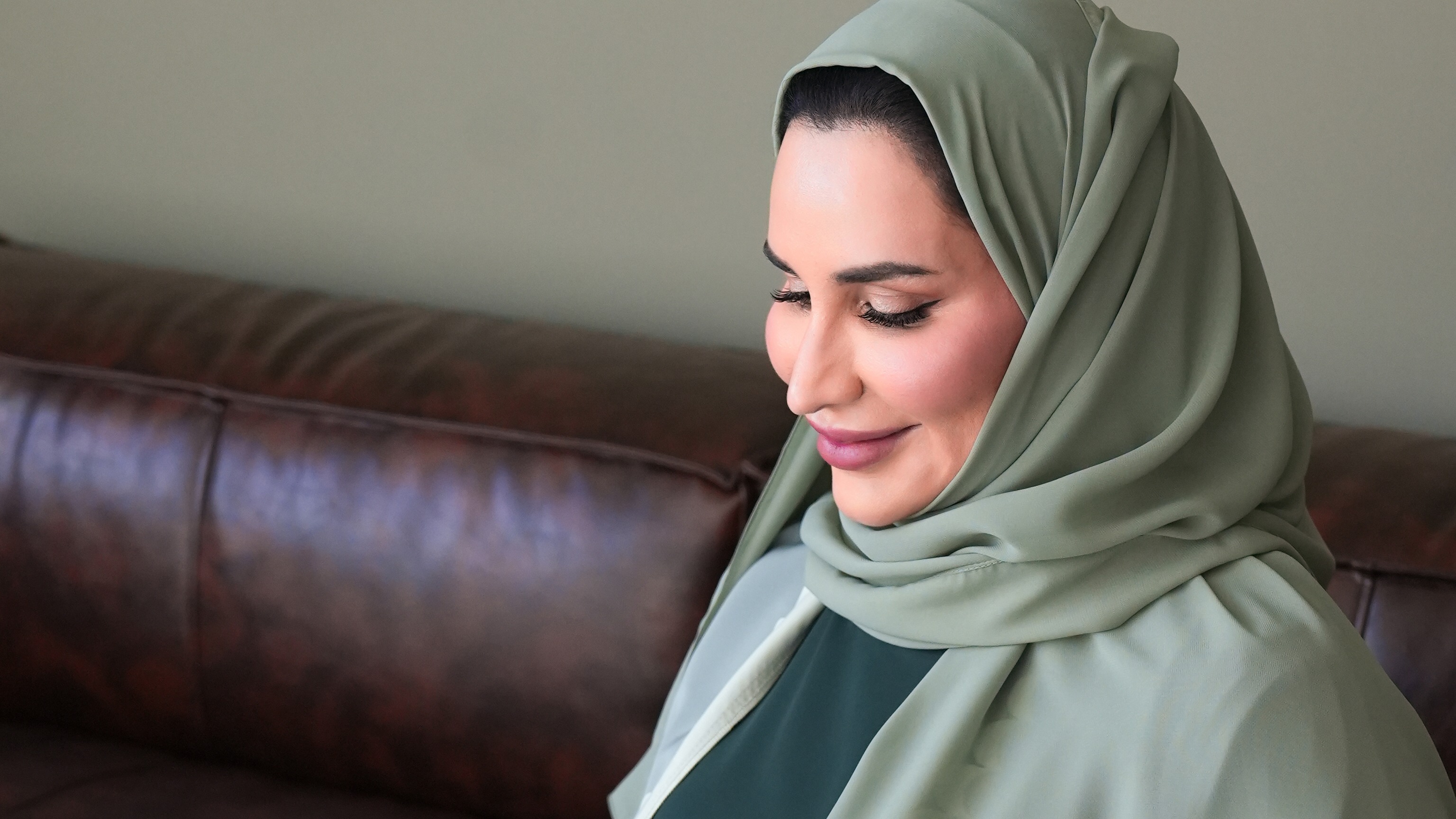 مريم عبد العزيز الحوسني: الحوار الهادف ليس ضد زمن السرعة… بل هو طريقة لإعادة الإنسان إلى قصته