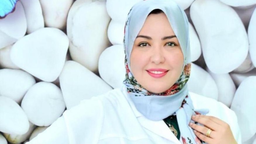 د. هبة الشريف لـ«العرب»: عندما تلتقي الخبرة الطبية بفن إبراز الجمال الطبيعي